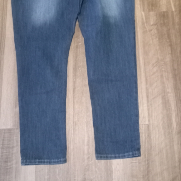 Stylish (AP11) brand blue jeans Size 22 - Picture 2 of 7
